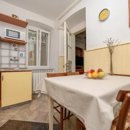 Loreta Apartment *