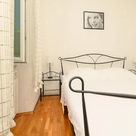 Loreta Apartman