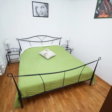Loreta Apartman