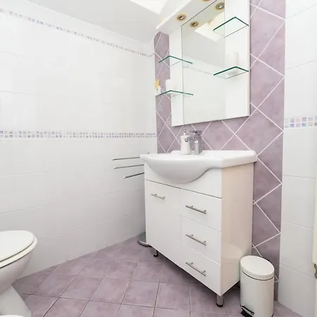 Loreta Apartment *