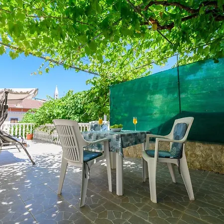 Loreta Apartment *
